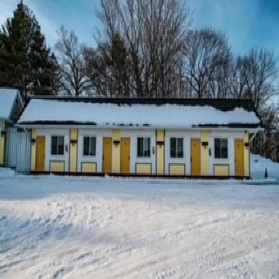 Skyland Motel Inn & Suites Хънтсвил Екстериор снимка